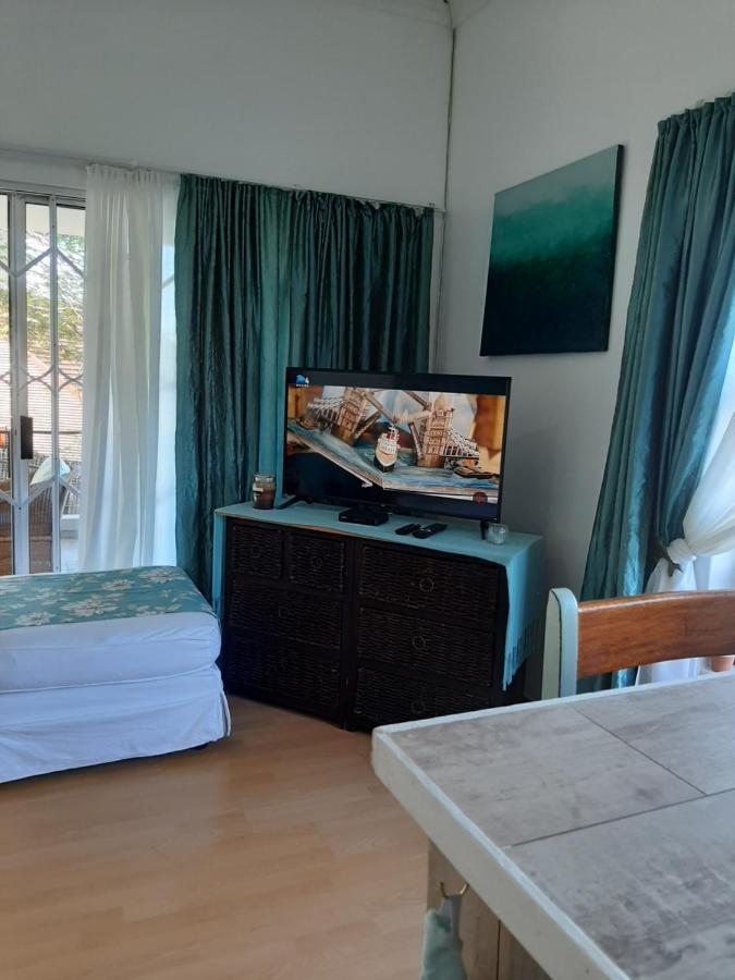Umtamvuna View Cabanas Port Edward Eksteriør bilde