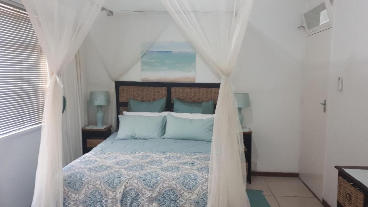 Umtamvuna View Cabanas Port Edward Eksteriør bilde