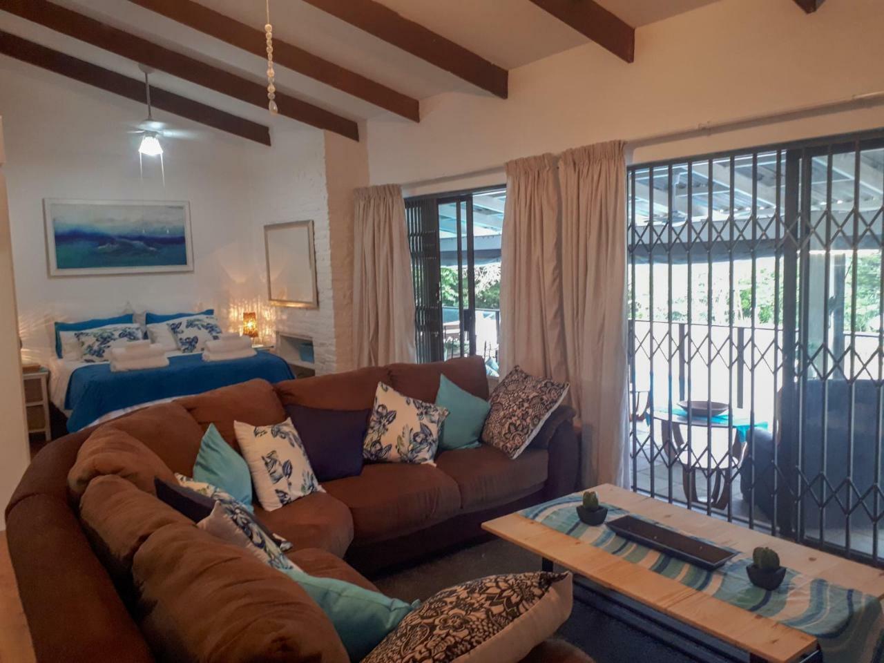 Umtamvuna View Cabanas Port Edward Eksteriør bilde