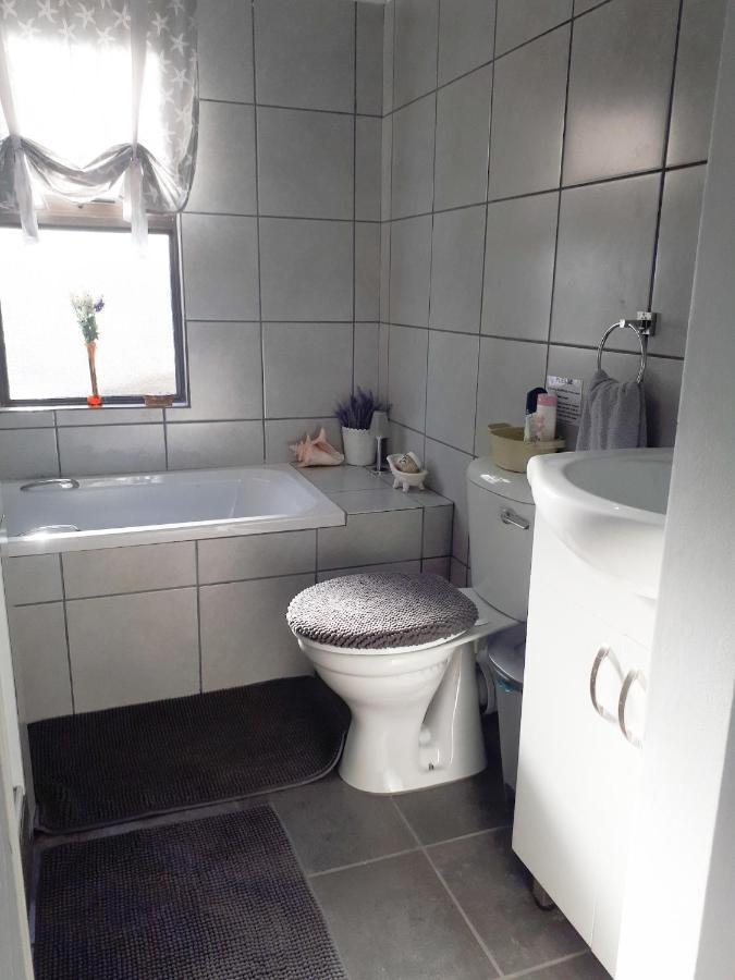 Umtamvuna View Cabanas Port Edward Eksteriør bilde
